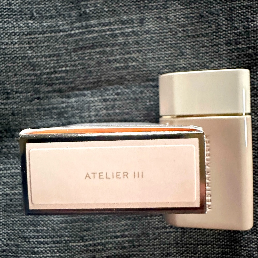 Westman Atelier vital skin drops shade 3